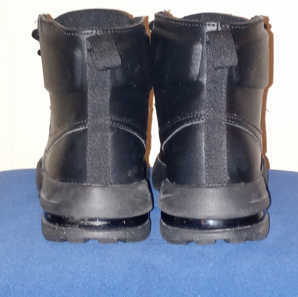 Nike air black boots size 3.5. - Picture 4 of 6